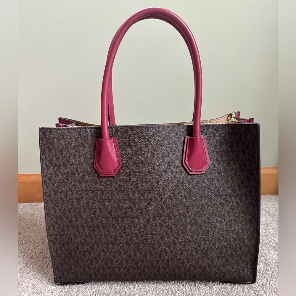 NWT, Michael Kors Large Mercer Brown Leather Tote with Pink Handles - Picture 2 of 5